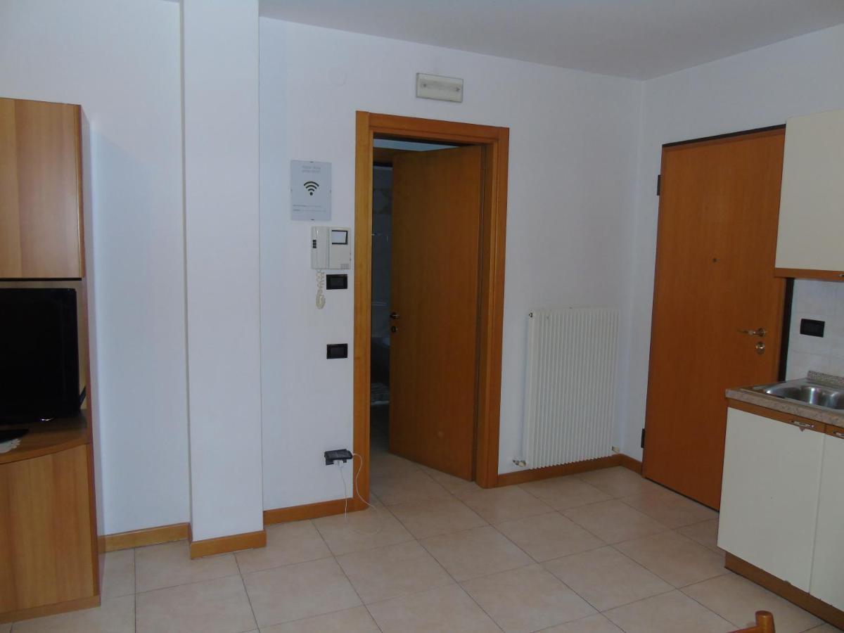 Magic Riva Apartment Extérieur photo